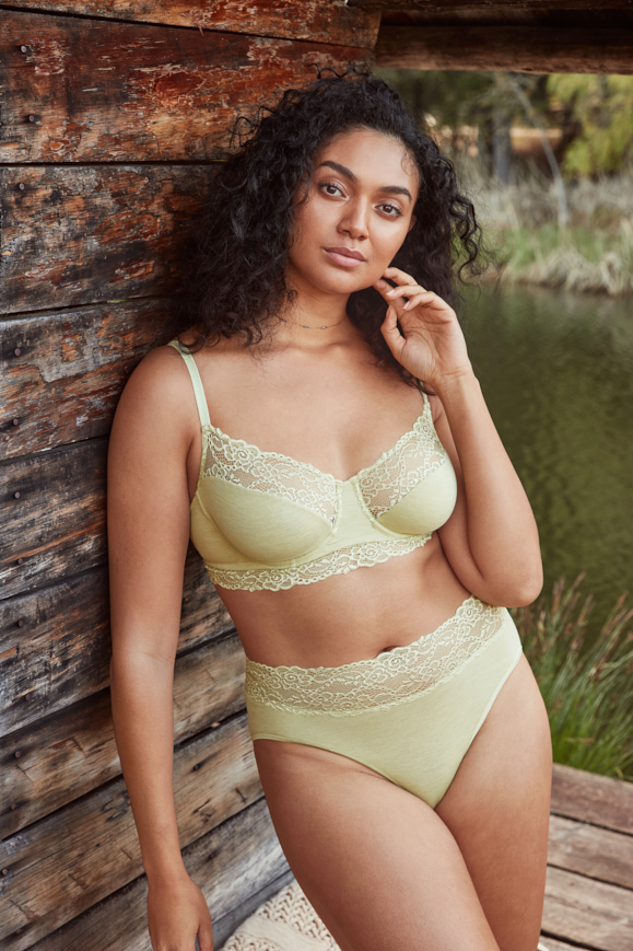 Discover the allure of Speidel's 70Seven lingerie collection, expertly produced in the picturesque location of Italy's Alps.
