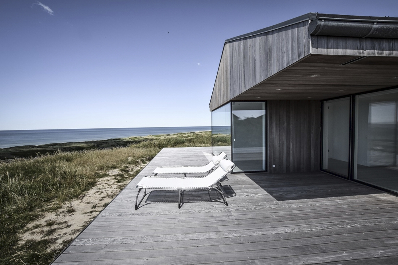 Discover the beauty of Denmark's beach houses through our location agency's expert location scouting services for photography and film.